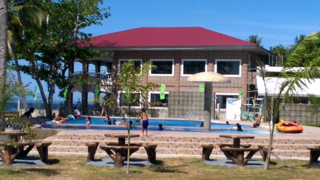 Lagoon Beach Resort Gitagun Ngoại thất bức ảnh